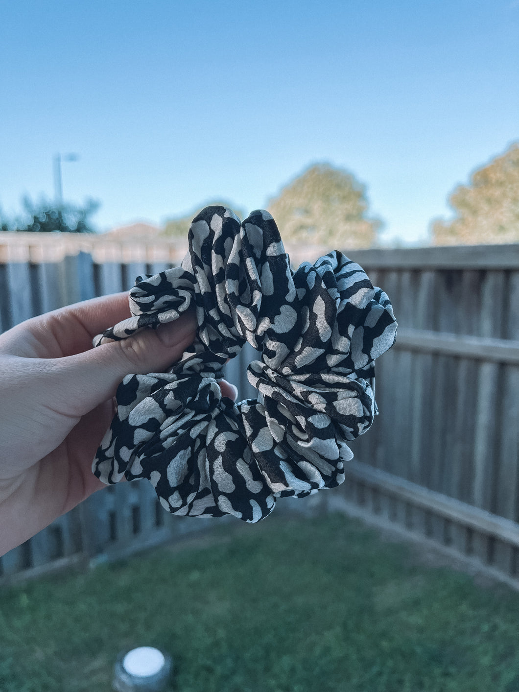 XL LEOPARD 1.0 SCRUNCHIE